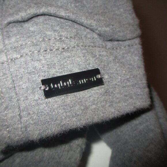 LULULEMON Solace Jacket - Heathered Grey w/Striped Lining Size 10 - EUC - Picture 9 of 10